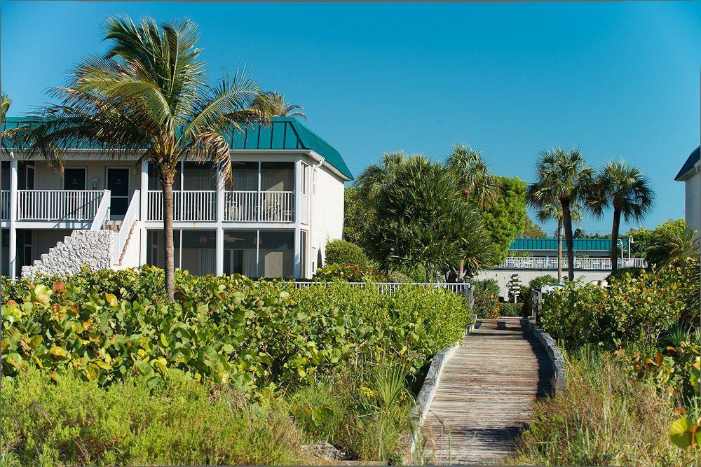 Sanibel Arms West Hotel Exterior photo