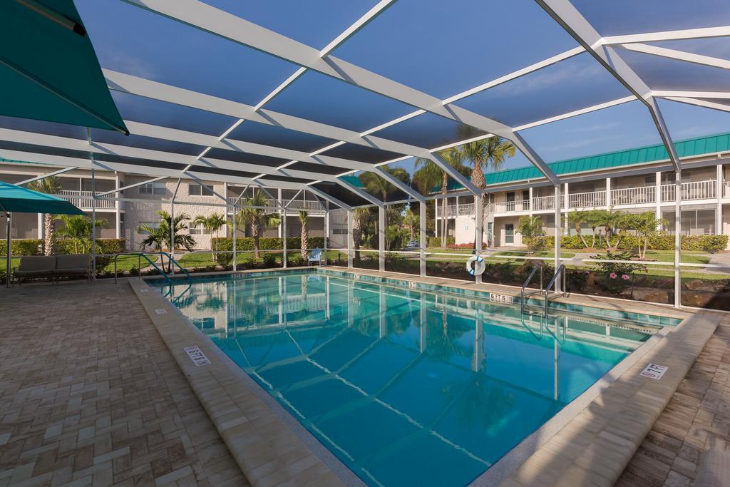 Sanibel Arms West Hotel Exterior photo