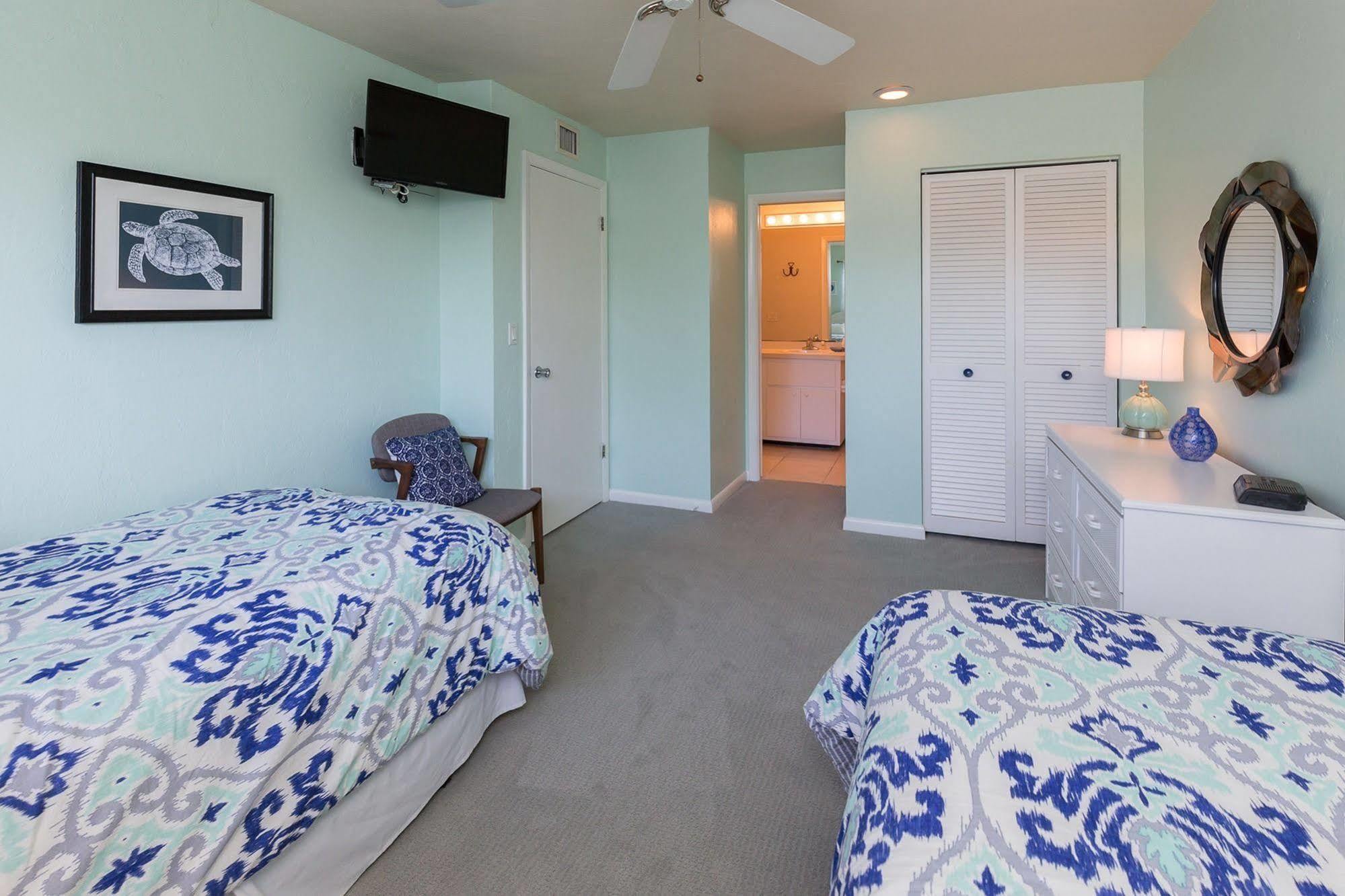 Sanibel Arms West Hotel Exterior photo